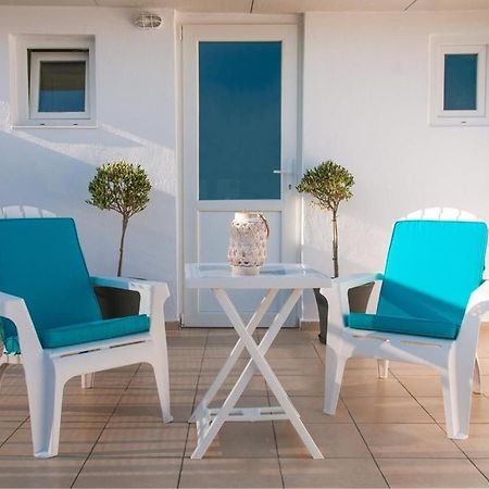 Konstantinou Apartment - Smart & Roof Top Terrace Athén Kültér fotó